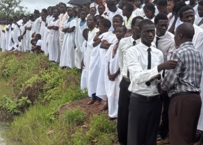 Batismos em Guiné-Bissau – 822 novos convertidos – Assembleia de Deus São José dos Pinhais