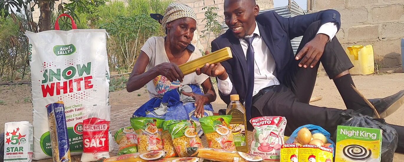 Trabalho missionário de Edílio Langa em Moçambique com ações sociais, alfabetização e distribuição de alimentos