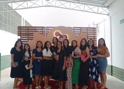 Missionárias trabalhando na base missionária Lagoa da Onça no sertão do Piauí