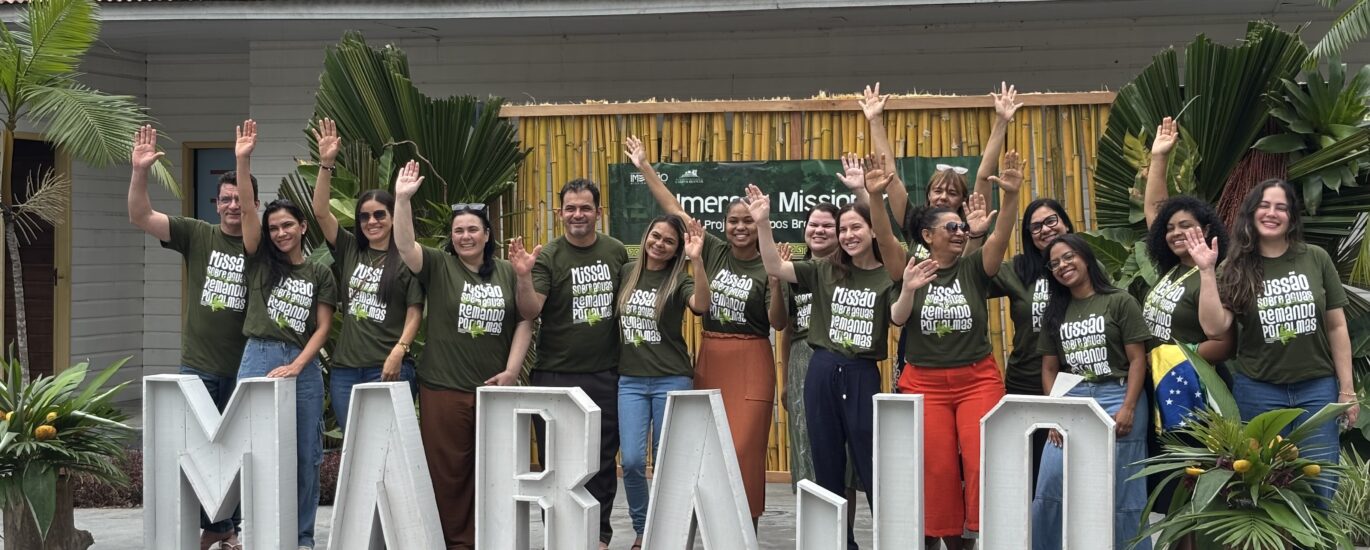 Missionários trabalhando no campo ribeirinho do Rio Gurijuba no Marajó Pará