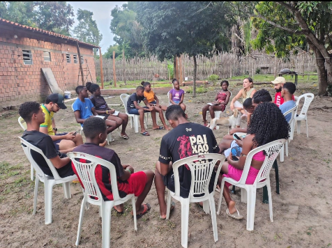 Crianças e jovens em projeto missionário na comunidade quilombola em Codó Maranhão