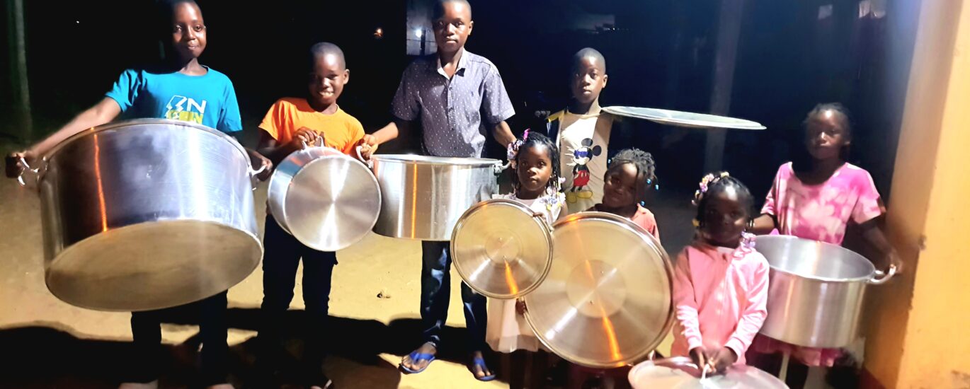 Trabalho missionário na Base de Mulotana em Moçambique com crianças, discipulado e ação social